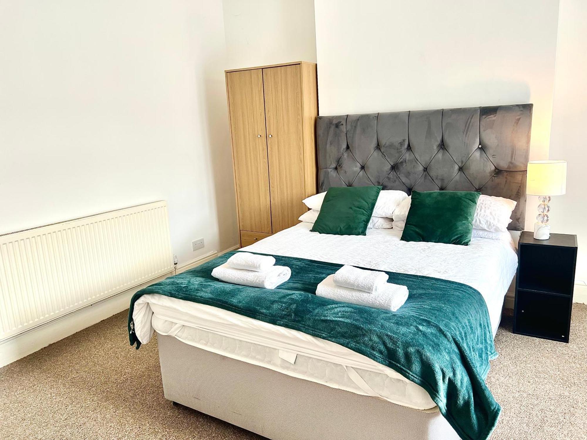 The Coral Guest House 1 Fratton Park פורטסמות' מראה חיצוני תמונה