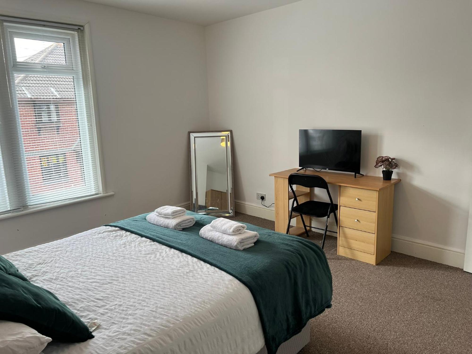 The Coral Guest House 1 Fratton Park פורטסמות' מראה חיצוני תמונה