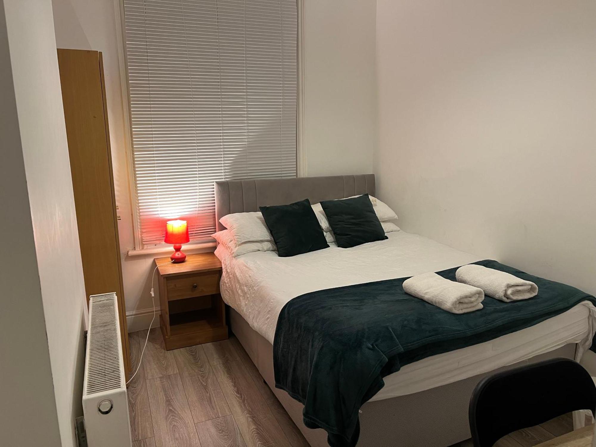 The Coral Guest House 1 Fratton Park פורטסמות' מראה חיצוני תמונה
