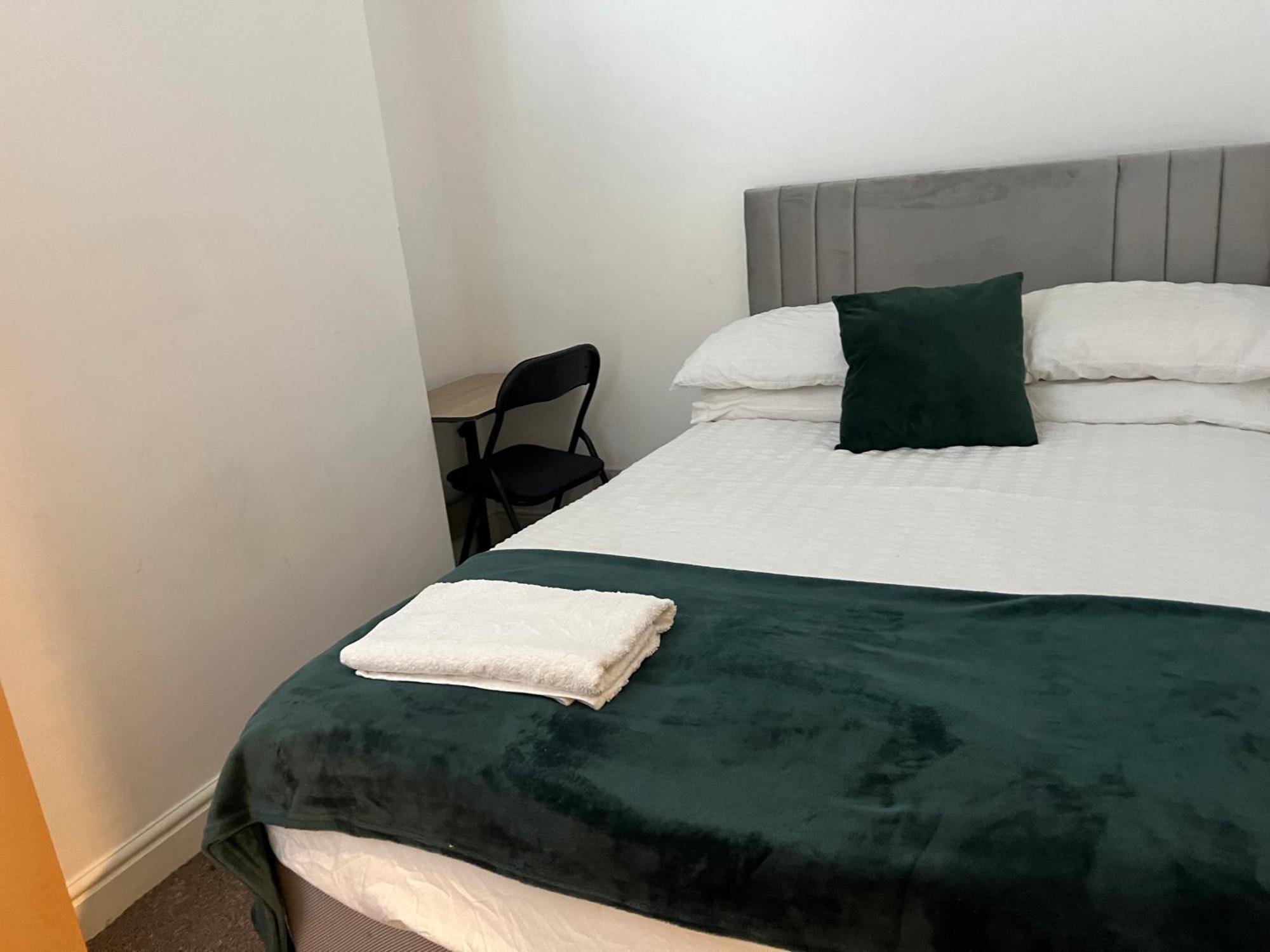 The Coral Guest House 1 Fratton Park פורטסמות' מראה חיצוני תמונה