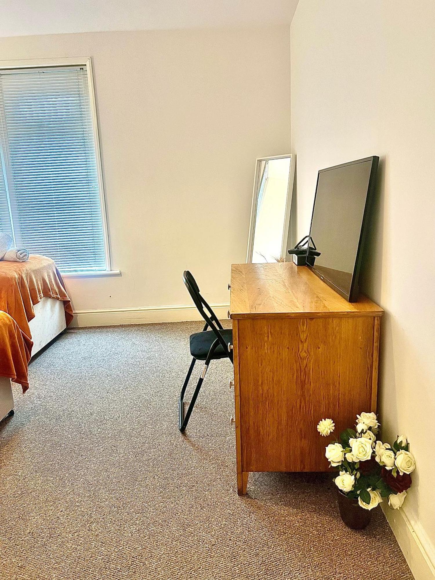 The Coral Guest House 1 Fratton Park פורטסמות' מראה חיצוני תמונה